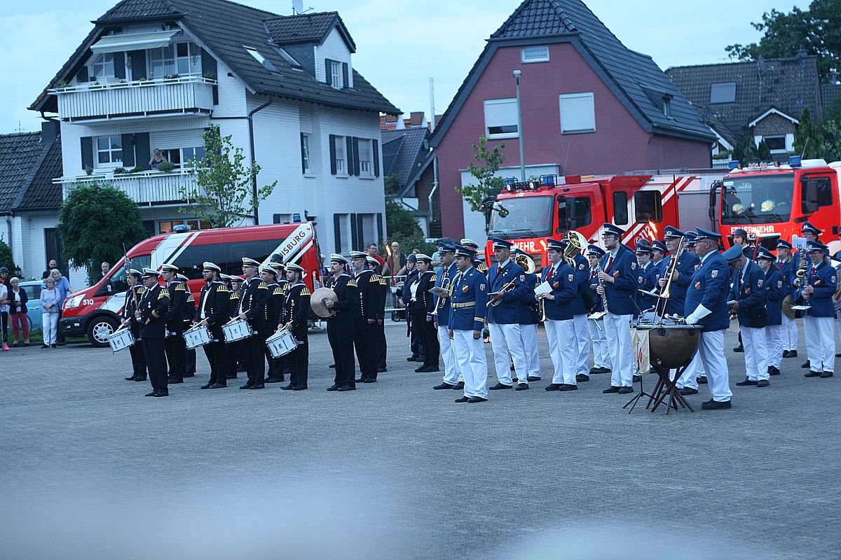 Zapfenstreich